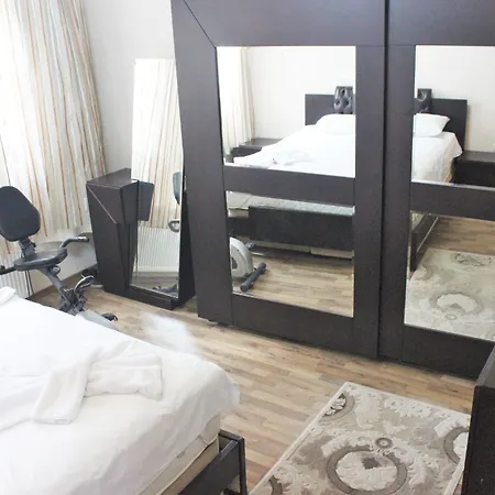 Mardian House - Adults Only Appartement Istanboel